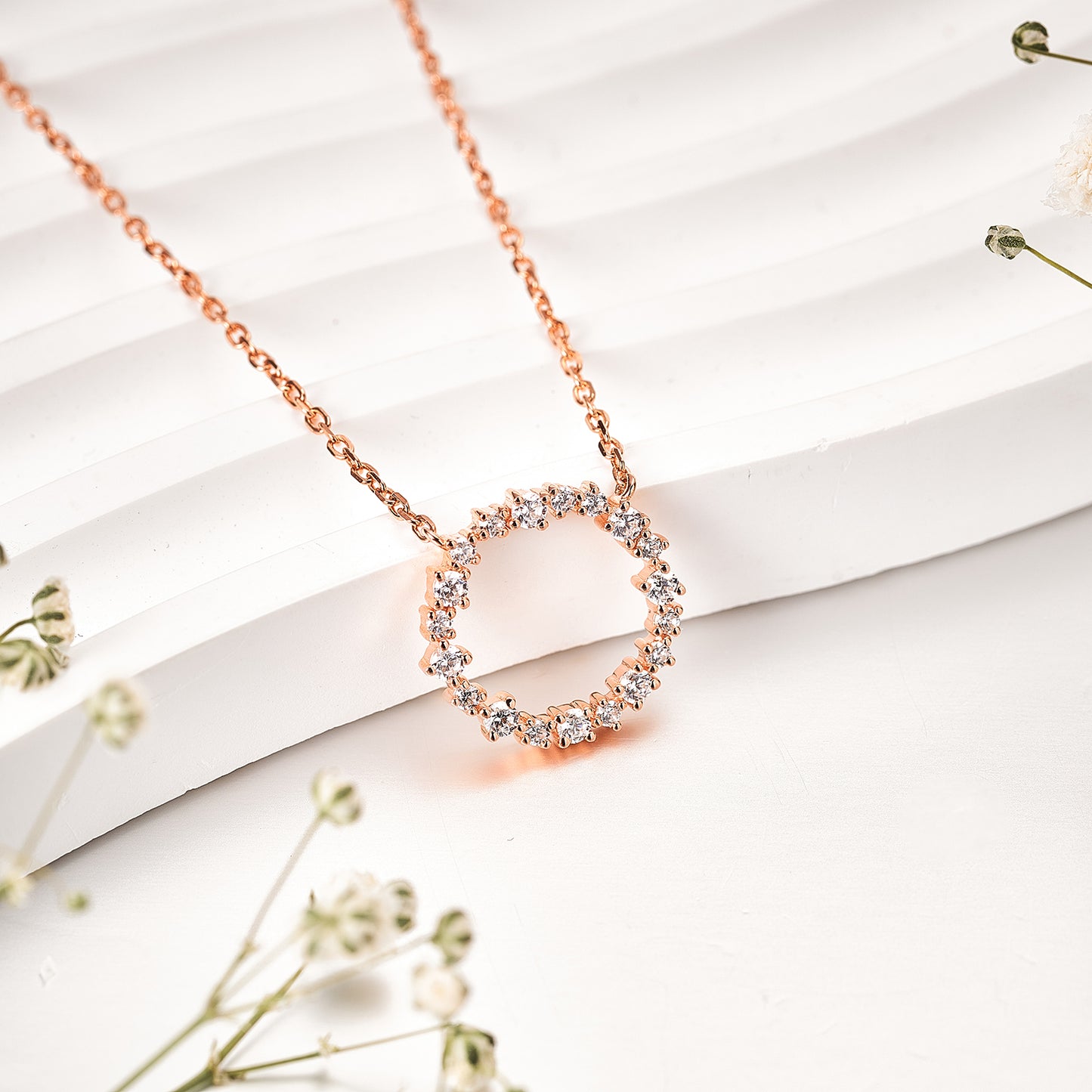 Moissanite Circle Pendant Necklaces for Women