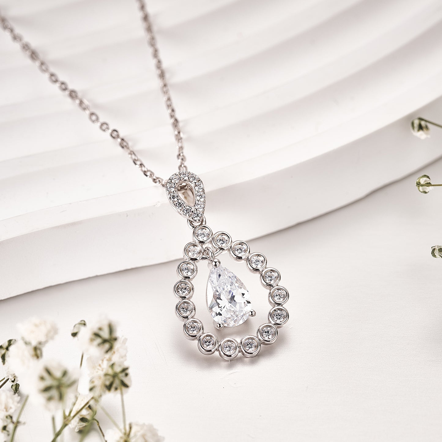 Moissanite Pear Shaped Bezel Set Teardrop Necklaces for Women