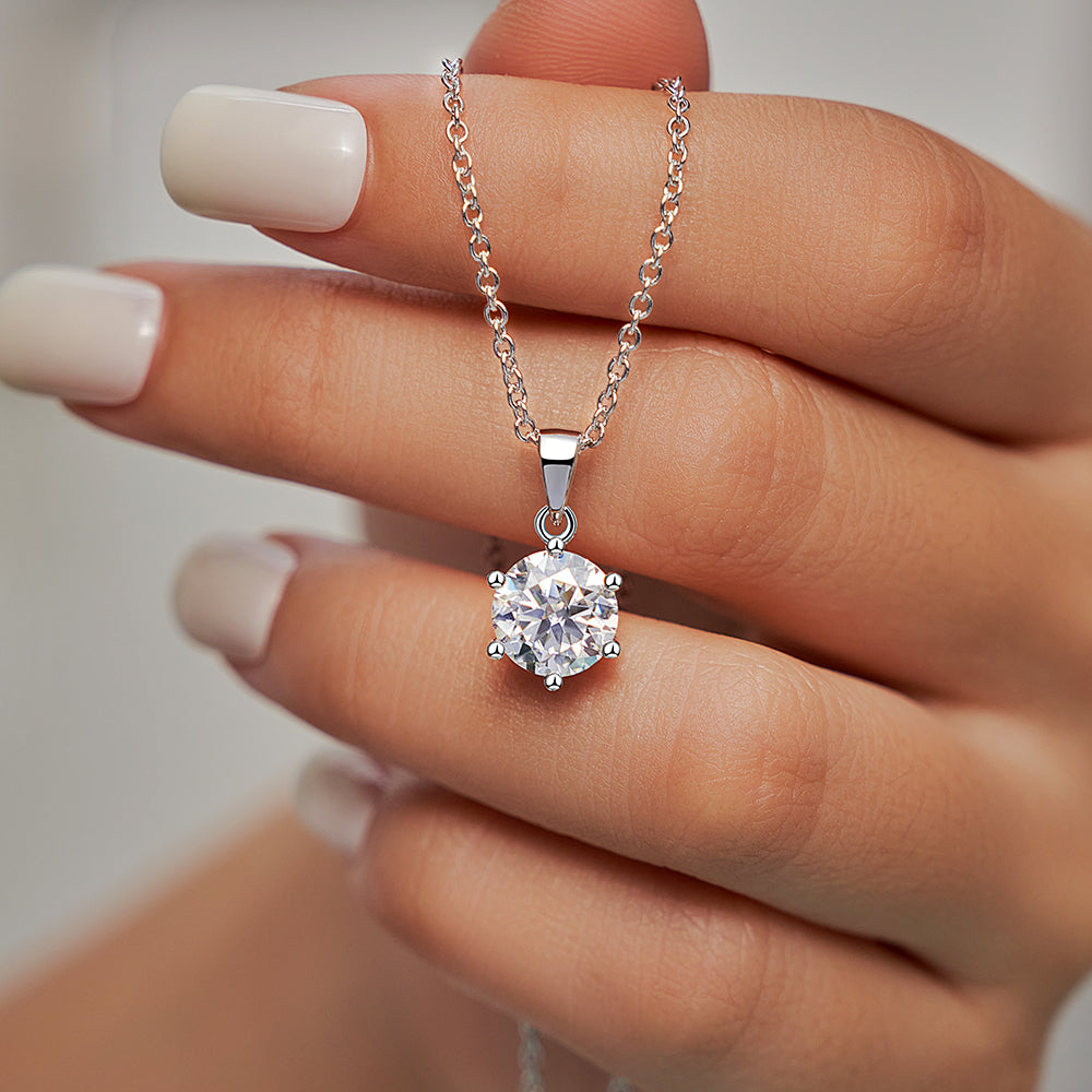 1CT-3CT Moissanite Solitaire Pendant Necklaces for Women